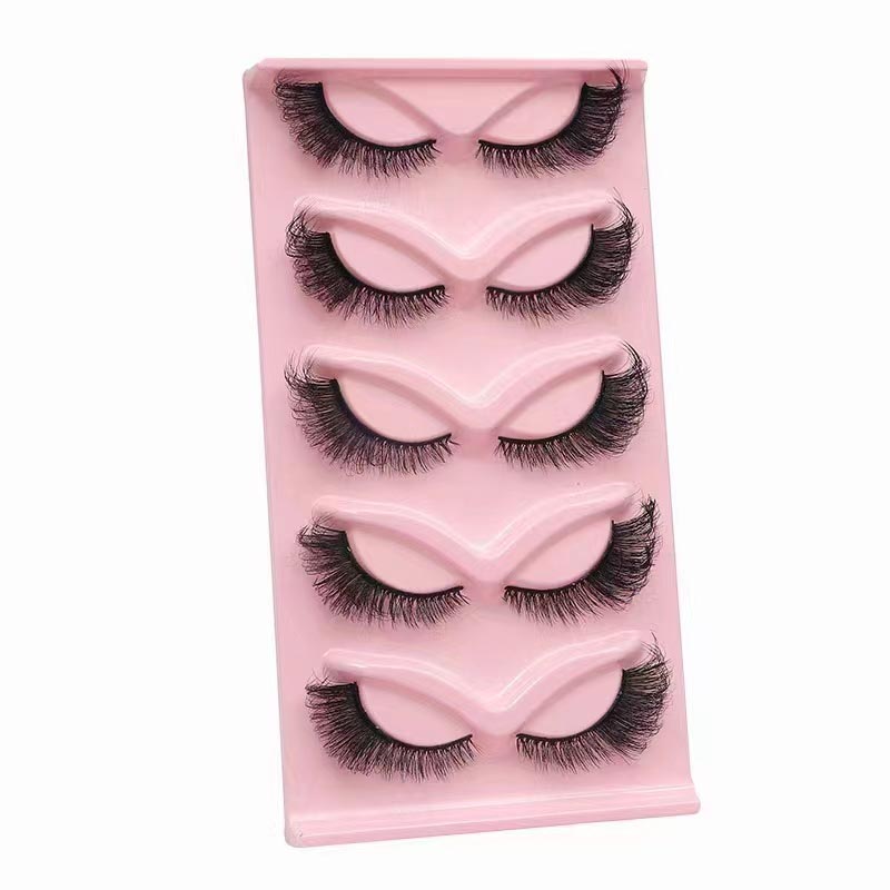 Cat Eye Lashes Wispy műszempillák Természetes megjelenés